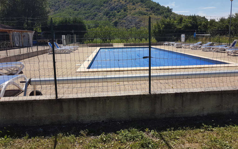 Piscine du camping d'Andance